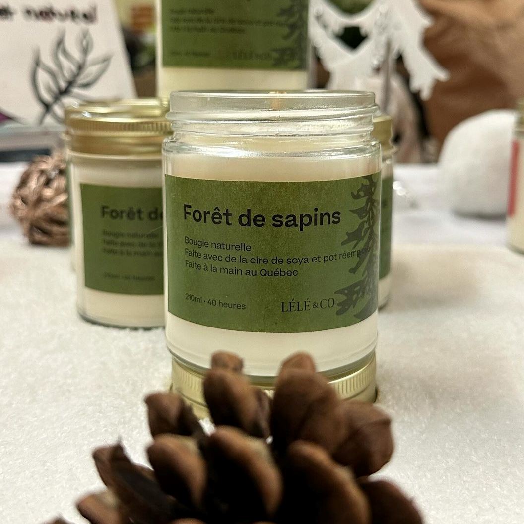 Bougie de soja naturelle festive Lélé & Co Forêt de sapins 